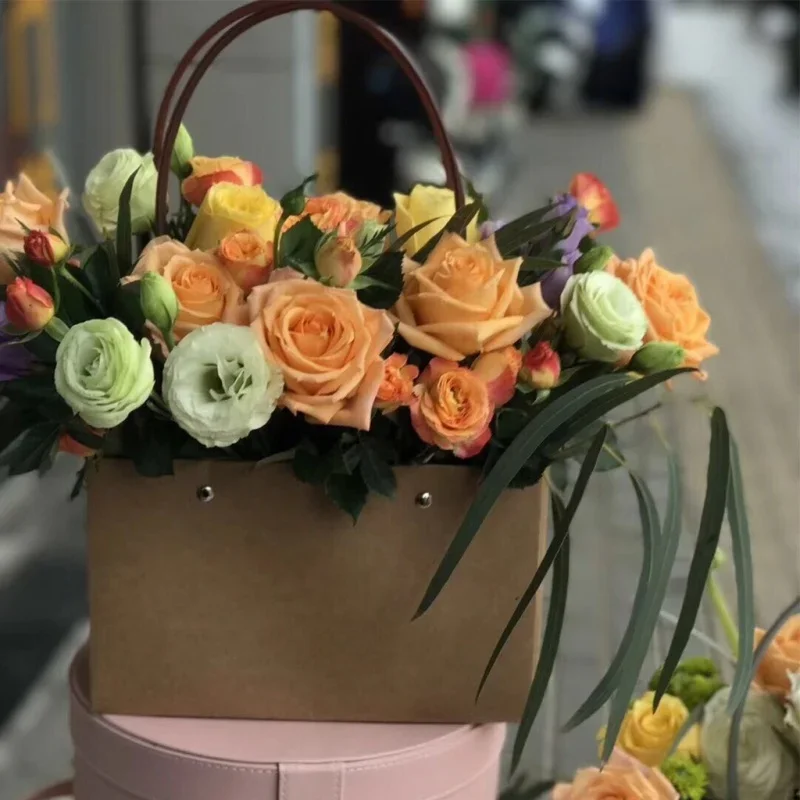 صندوق ورقي للزهور مع غطاء بلاس - مراجعة Florist Supply Buckets وسعره